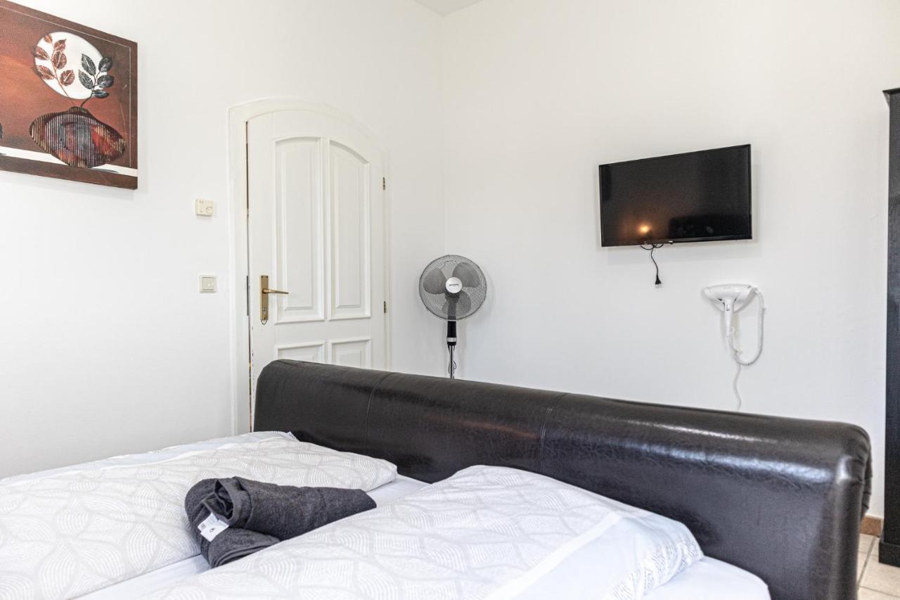 Exquisite Shared Villa - Your Private Room In This Beautiful Home 비엔나 외부 사진